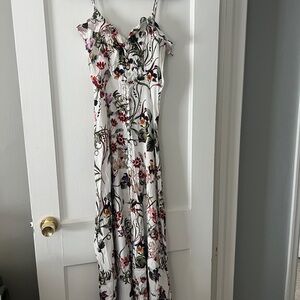 Dress Forum White Floral Maxi Dress